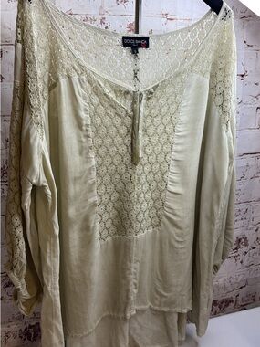 Cream Lace-Front Tunic Top